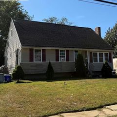 13 Ronald Drive S, Amityville, NY 11701