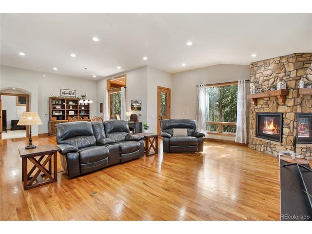 1230 Cottontail Trl, Woodland Park, CO 80863