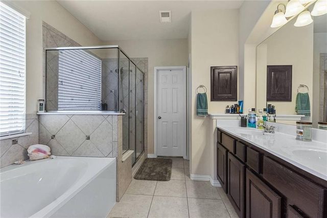 120 Seminole Canyon DR, Georgetown, TX 78628
