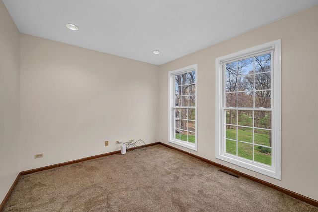 22506 S Queens Court, Joliet, IL 60404