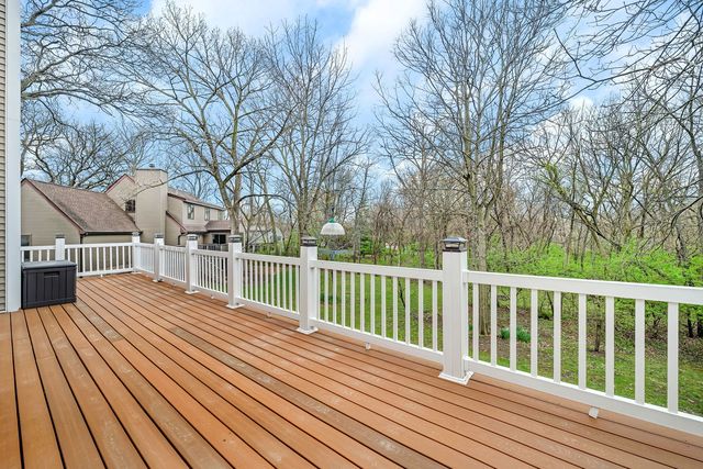 22506 S Queens Court, Joliet, IL 60404