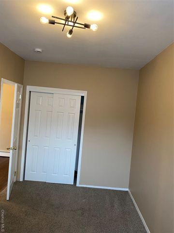 6 Gaines Drive, Farmingville, NY 11738