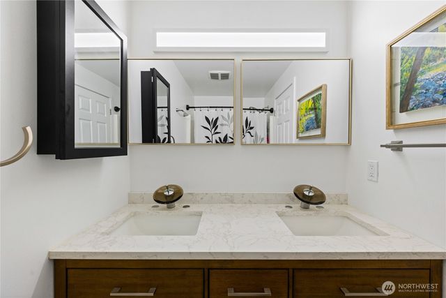 538 NW Ensign Drive, Oak Harbor, WA 98277