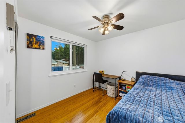 538 NW Ensign Drive, Oak Harbor, WA 98277