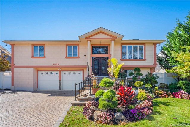 3822 Greentree Drive, Oceanside, NY 11572