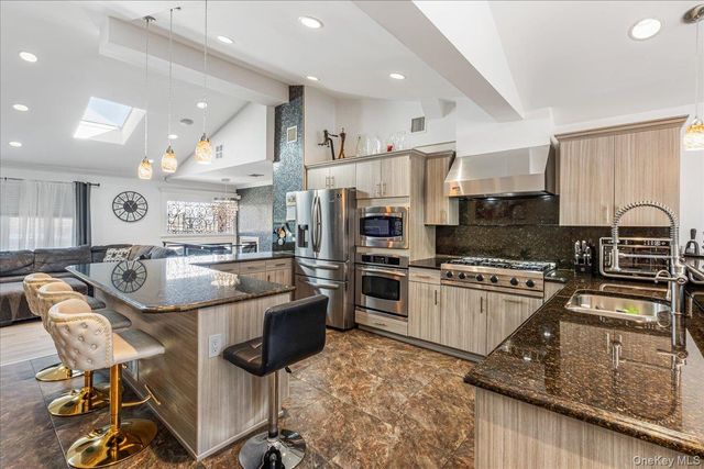 3822 Greentree Drive, Oceanside, NY 11572