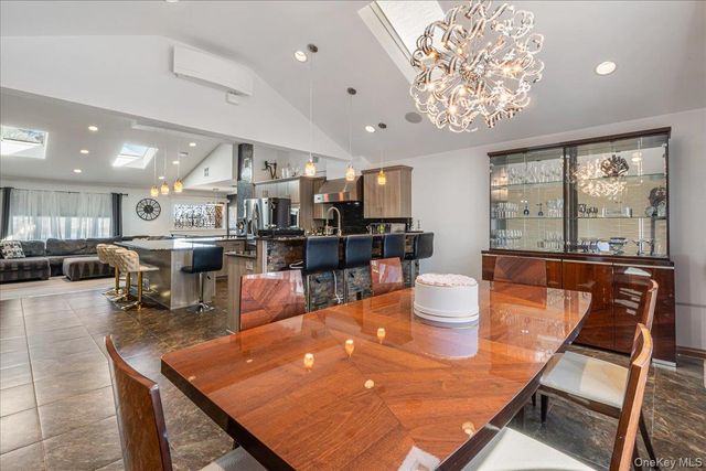 3822 Greentree Drive, Oceanside, NY 11572