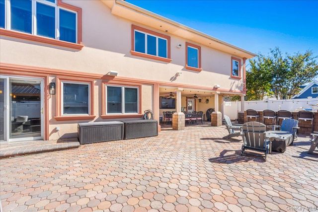 3822 Greentree Drive, Oceanside, NY 11572