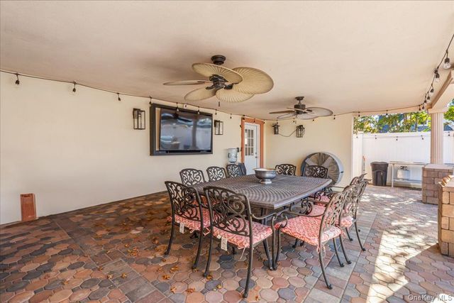 3822 Greentree Drive, Oceanside, NY 11572