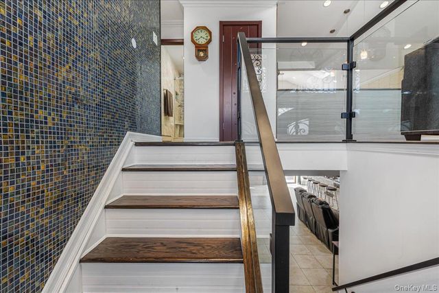 3822 Greentree Drive, Oceanside, NY 11572