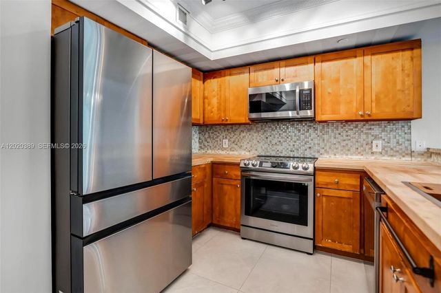 1723 SW 2nd Ave 607, Miami, FL 33129