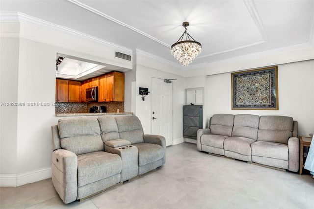 1723 SW 2nd Ave 607, Miami, FL 33129