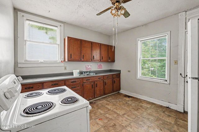 315 N 35th St, Louisville, KY 40212