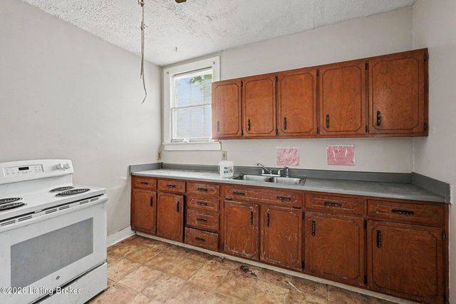 315 N 35th St, Louisville, KY 40212