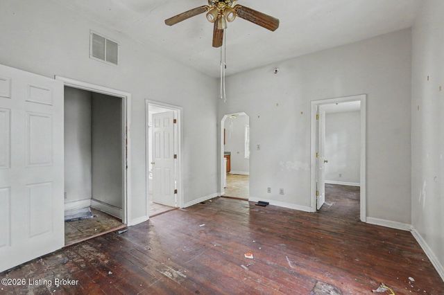 315 N 35th St, Louisville, KY 40212
