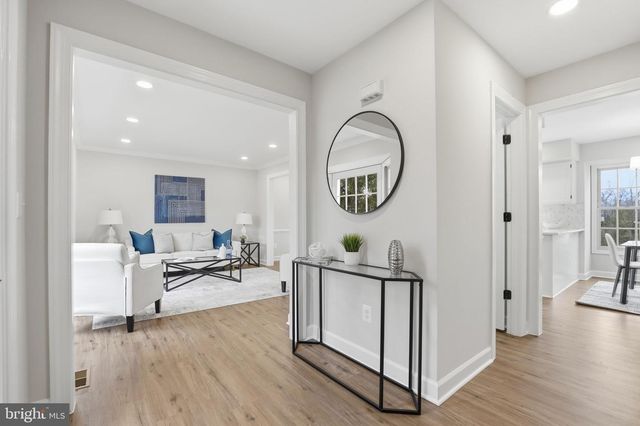 10162 CORYDALIS CT, Manassas, VA 20110