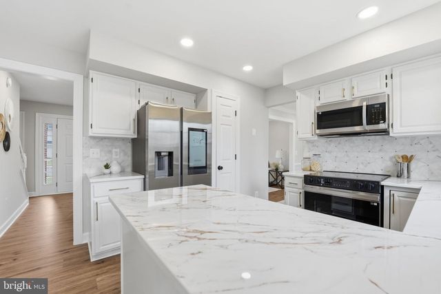 10162 CORYDALIS CT, Manassas, VA 20110