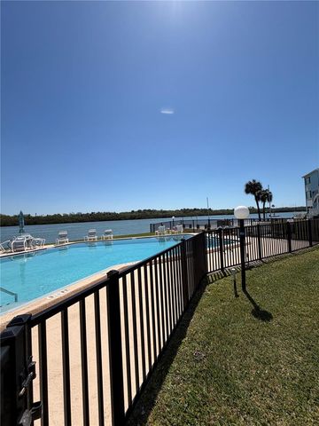1 WINDRUSH BOULEVARD 81, Indian Rocks Beach, FL 33785