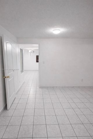 538 E 13th St, Hialeah, FL 33010