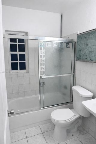 538 E 13th St, Hialeah, FL 33010
