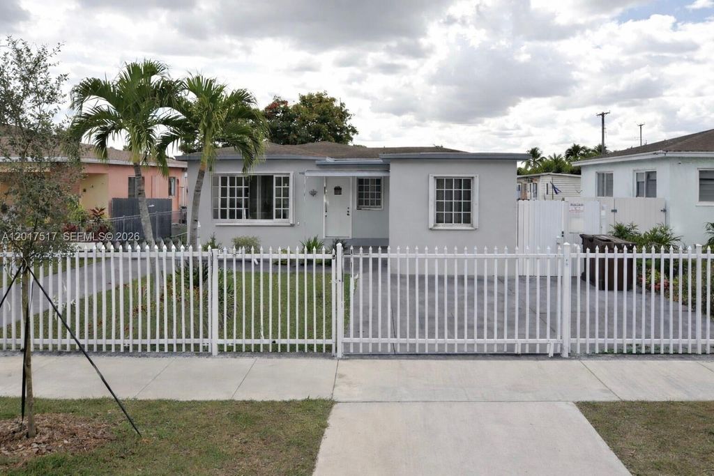 538 E 13th St, Hialeah, FL 33010