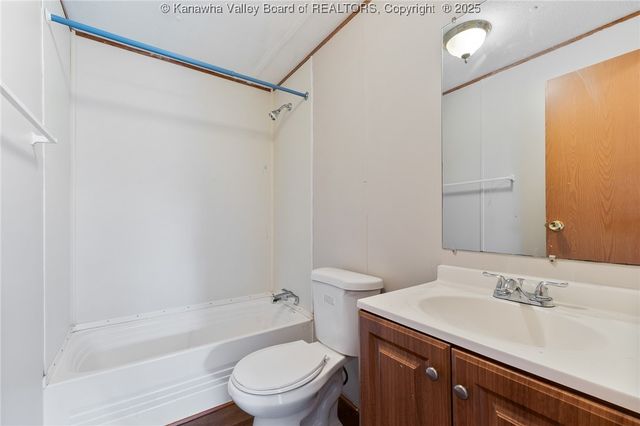 1402 3rd Street, Milton, WV 25541