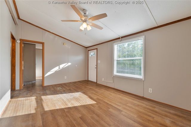 1402 3rd Street, Milton, WV 25541