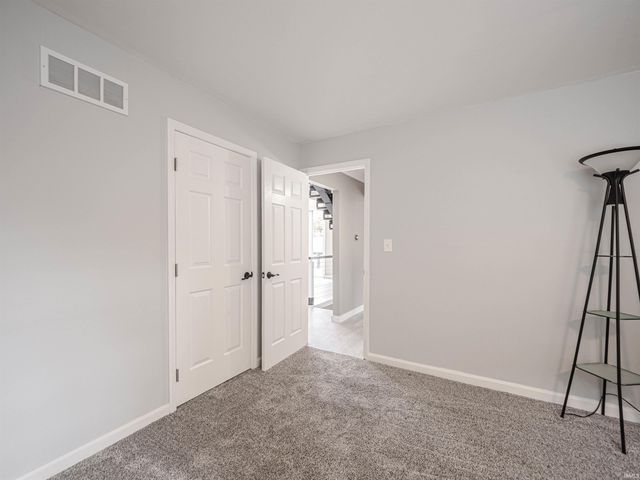 6788 Holly Drive, Newburgh, IN 47630