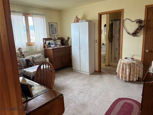 2950 Nelson Road, Bozeman, MT 59718