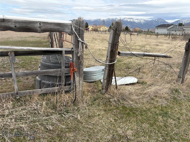 2950 Nelson Road, Bozeman, MT 59718