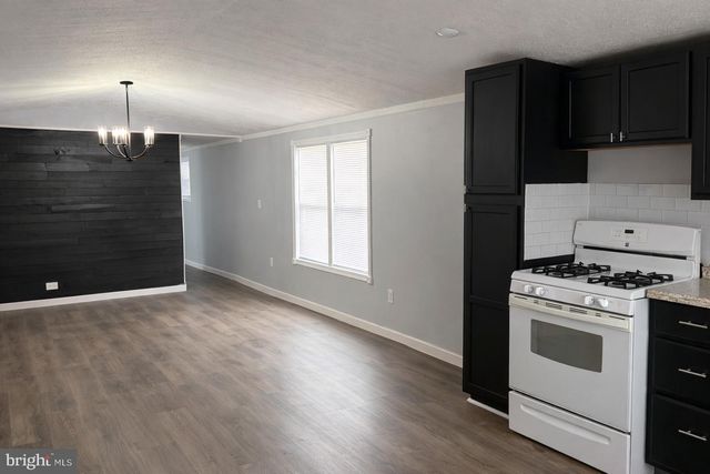 2 COUNTRY ACRES PARK, Myerstown, PA 17067