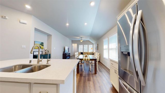 2926 Yaupon Grove Lane, Conroe, TX 77385