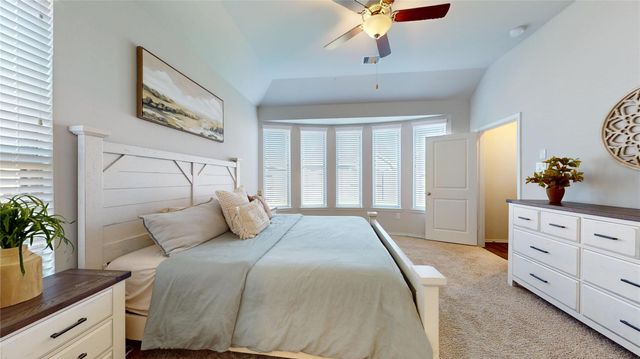 2926 Yaupon Grove Lane, Conroe, TX 77385