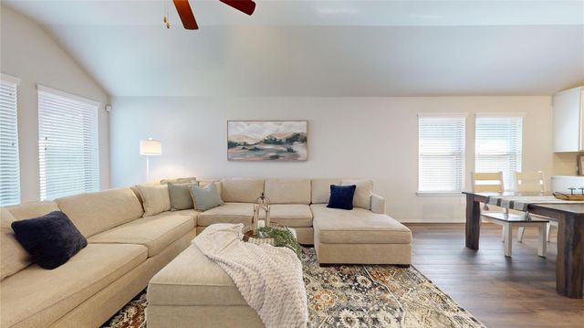2926 Yaupon Grove Lane, Conroe, TX 77385
