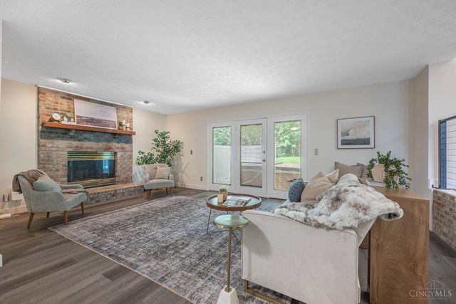 1828 W Tamarron, Springboro, OH 45066