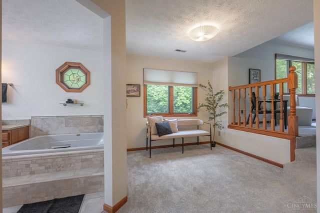 1828 W Tamarron, Springboro, OH 45066