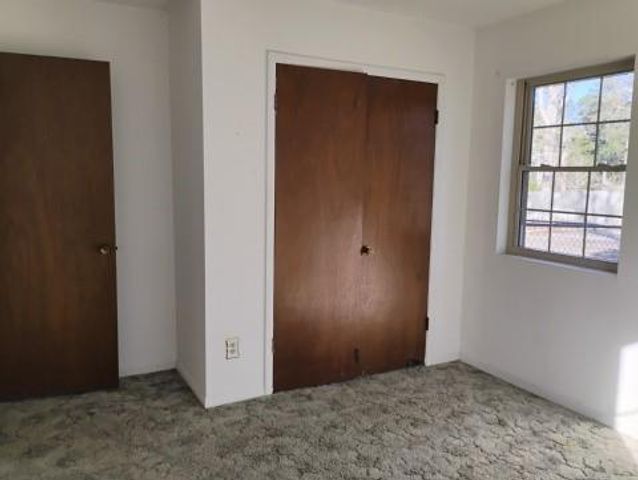 210 Red Oak Street, Livingston, TX 77351