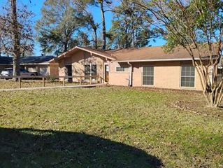 210 Red Oak Street, Livingston, TX 77351