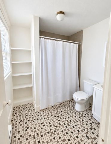 82 Verchild 4, Quincy, MA 02169