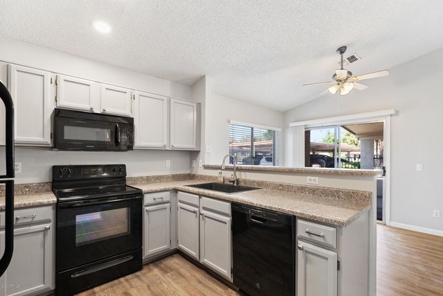 1120 N VAL VISTA Drive 118, Gilbert, AZ 85234