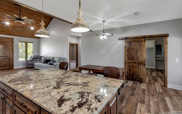 LOT H 497 Cr 124, Floresville, TX 78114