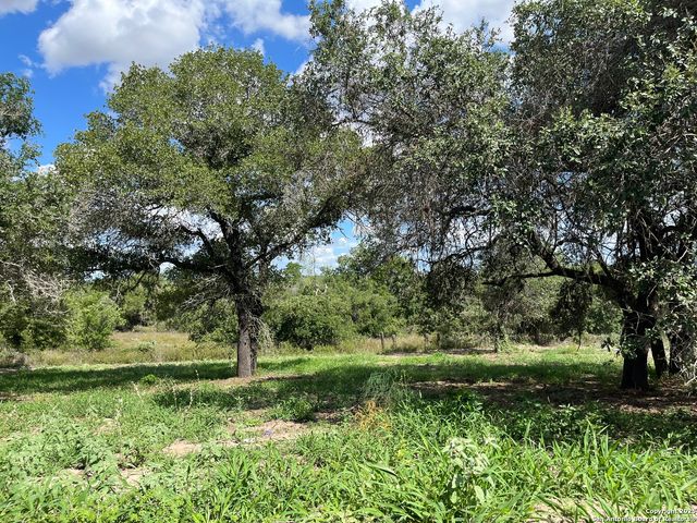 LOT H 497 Cr 124, Floresville, TX 78114