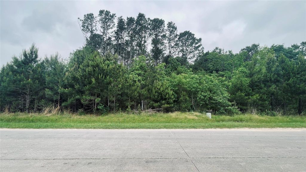 1149 County Road 5010, Cleveland, TX 77327