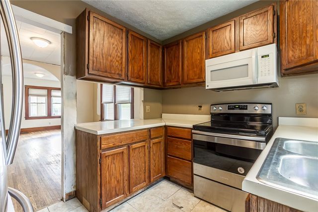 37 Glenora Drive, Greece, NY 14615