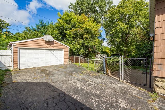 37 Glenora Drive, Greece, NY 14615