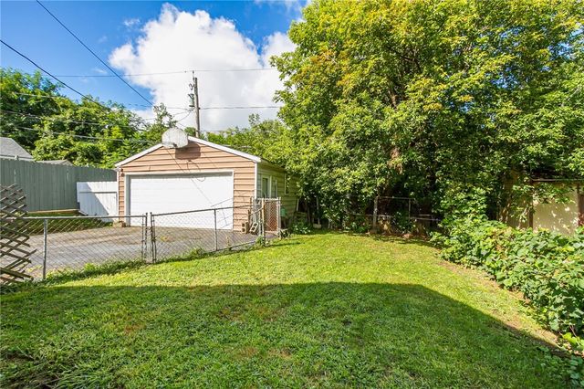 37 Glenora Drive, Greece, NY 14615