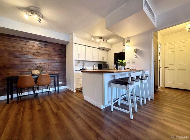 790 N Washington Street 206, Denver, CO 80203