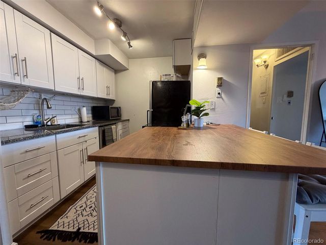 790 N Washington Street 206, Denver, CO 80203