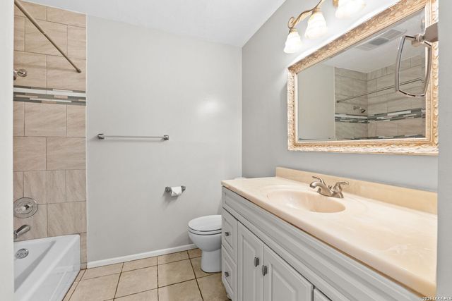 3204 Castledale, San Antonio, TX 78230