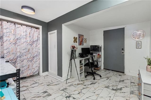 4031 S Benton Avenue, Kansas City, MO 64130